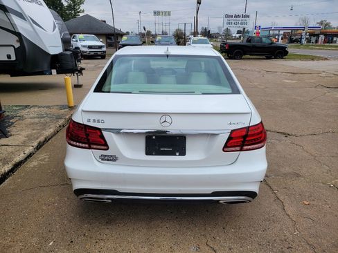Used 2016 Mercedes-Benz E 350 4MATIC Sedan image 6