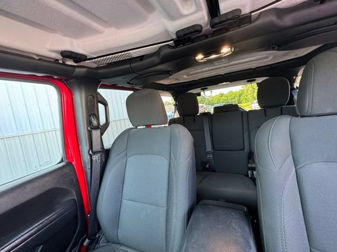 Used 2023 Jeep Wrangler Unlimited w/ Cold Weather Group AWD/4WD image 29