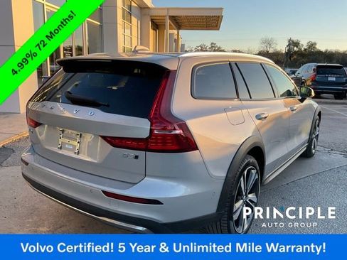 Certified 2025 Volvo V60 B5 Cross Country Plus image 10