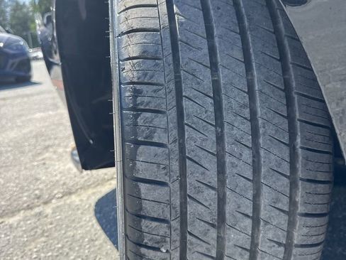 Used 2021 Dodge Challenger R/T w/ Plus Package image 27