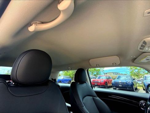 Certified 2024 MINI Cooper SE image 24