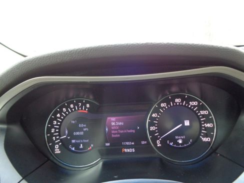 Used 2013 Lincoln MKZ image 20