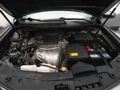 Used 2014 Toyota Camry LE FWD image 3