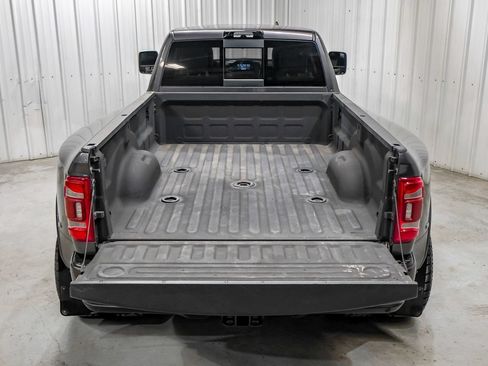 Used 2024 RAM 3500 Limited AWD/4WD image 65