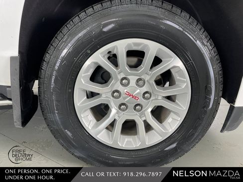 Used 2019 GMC Yukon SLT image 14