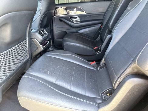 Used 2023 Mercedes-Benz GLS 450 4MATIC image 14