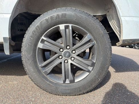 Used 2022 Ford F150 Lariat w/ Equipment Group 502A High image 7