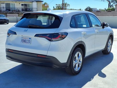 Used 2023 Honda HR-V LX image 4