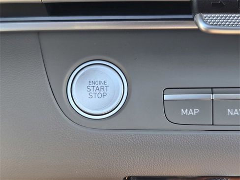 New 2025 Hyundai Elantra SEL image 20