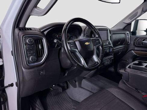 Used 2023 Chevrolet Silverado 2500 LT AWD/4WD image 9