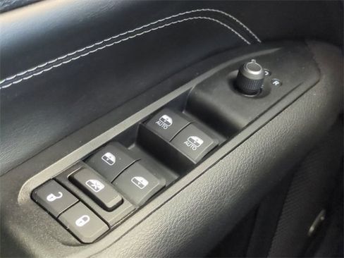 Used 2022 Jeep Compass High Altitude image 25