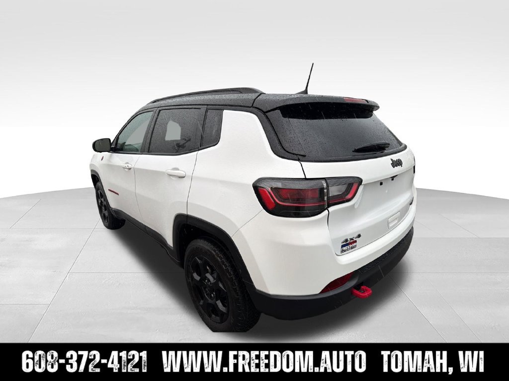 Used 2023 Jeep Compass Trailhawk w/ Trailhawk Elite Group AWD/4WD image 3