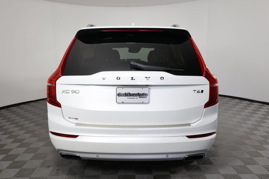 Used 2016 Volvo XC90 T6 Momentum w/ Momentum Plus Package AWD/4WD image 3