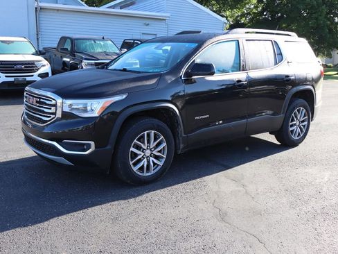 Used 2017 GMC Acadia SLE AWD/4WD image 2
