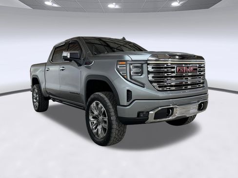 Used 2025 GMC Sierra 1500 Denali AWD/4WD image 35