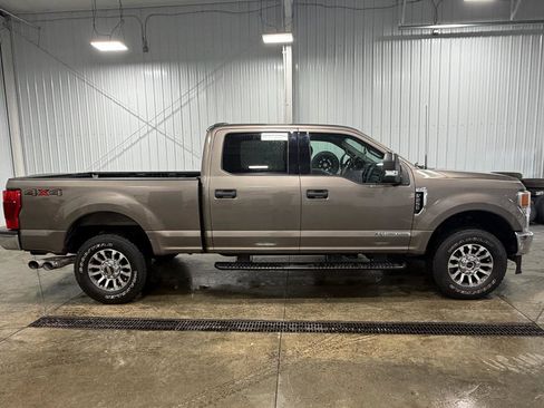 Used 2020 Ford F250 XLT image 2