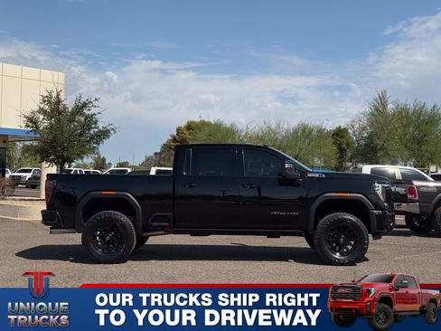Used 2026 GMC Sierra 3500 AT4 w/ AT4 Premium Plus Package AWD/4WD image 4
