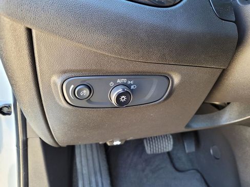 Used 2024 Chevrolet Equinox RS image 25