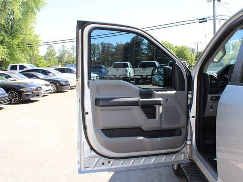 Used 2019 Ford F150 XL w/ Equipment Group 101A Mid AWD/4WD image 12