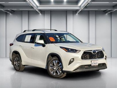 Used 2022 Toyota Highlander XLE
