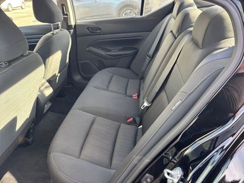 Used 2025 Nissan Altima 2.5 SV image 28