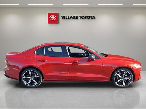 Used 2024 Volvo S60 B5 Plus w/ Climate Package image 6