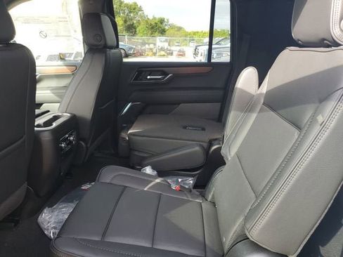 New 2026 GMC Yukon XL Denali image 11