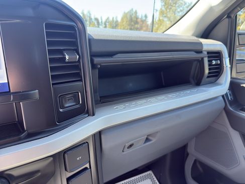 New 2026 Ford F350 XLT image 27