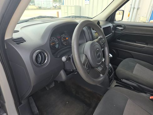 Used 2017 Jeep Patriot Sport w/ Power Value Group image 23