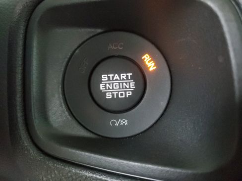 Used 2024 Jeep Wrangler Unlimited Sport AWD/4WD image 30