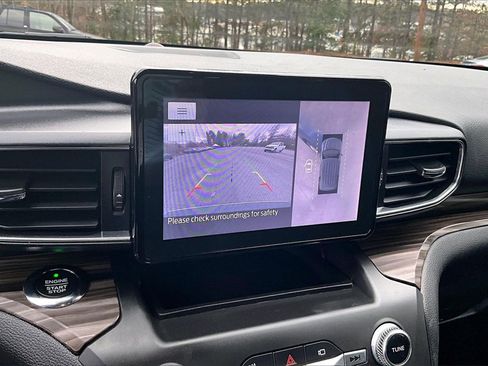 Used 2020 Ford Explorer Limited image 13