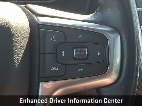 Used 2022 Chevrolet Suburban Z71 w/ Luxury Package AWD/4WD image 28
