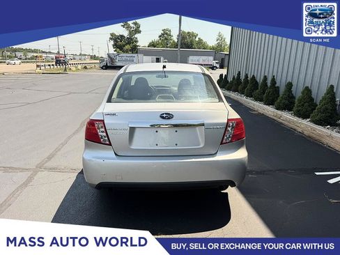Used 2011 Subaru Impreza 2.5i AWD/4WD image 4