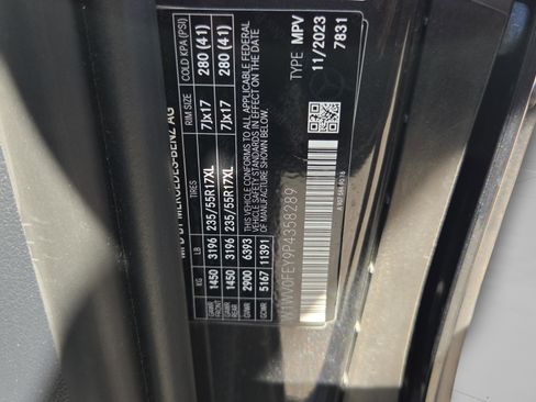 Used 2023 Mercedes-Benz Metris Passenger image 27