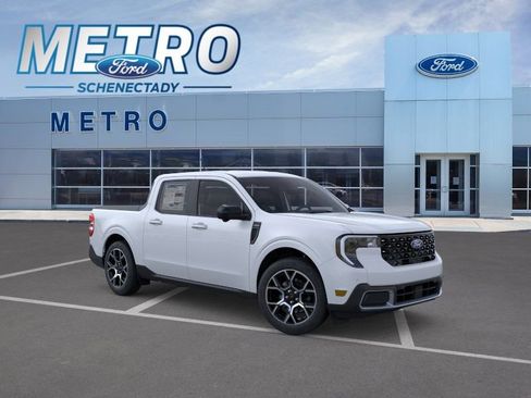 New 2026 Ford Maverick Lariat w/ 4K Tow Package AWD/4WD image 1