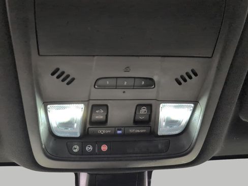 Used 2022 Chevrolet Blazer RS w/ Enhanced Convenience Package AWD/4WD image 18