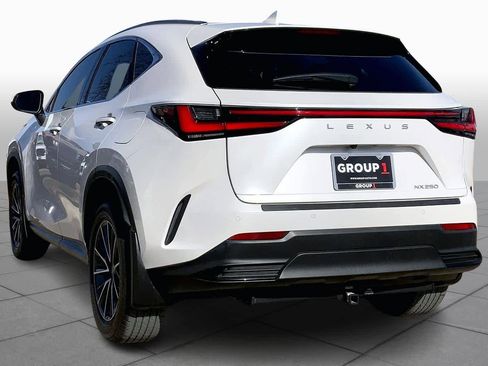 Used 2023 Lexus NX 250 Premium image 12