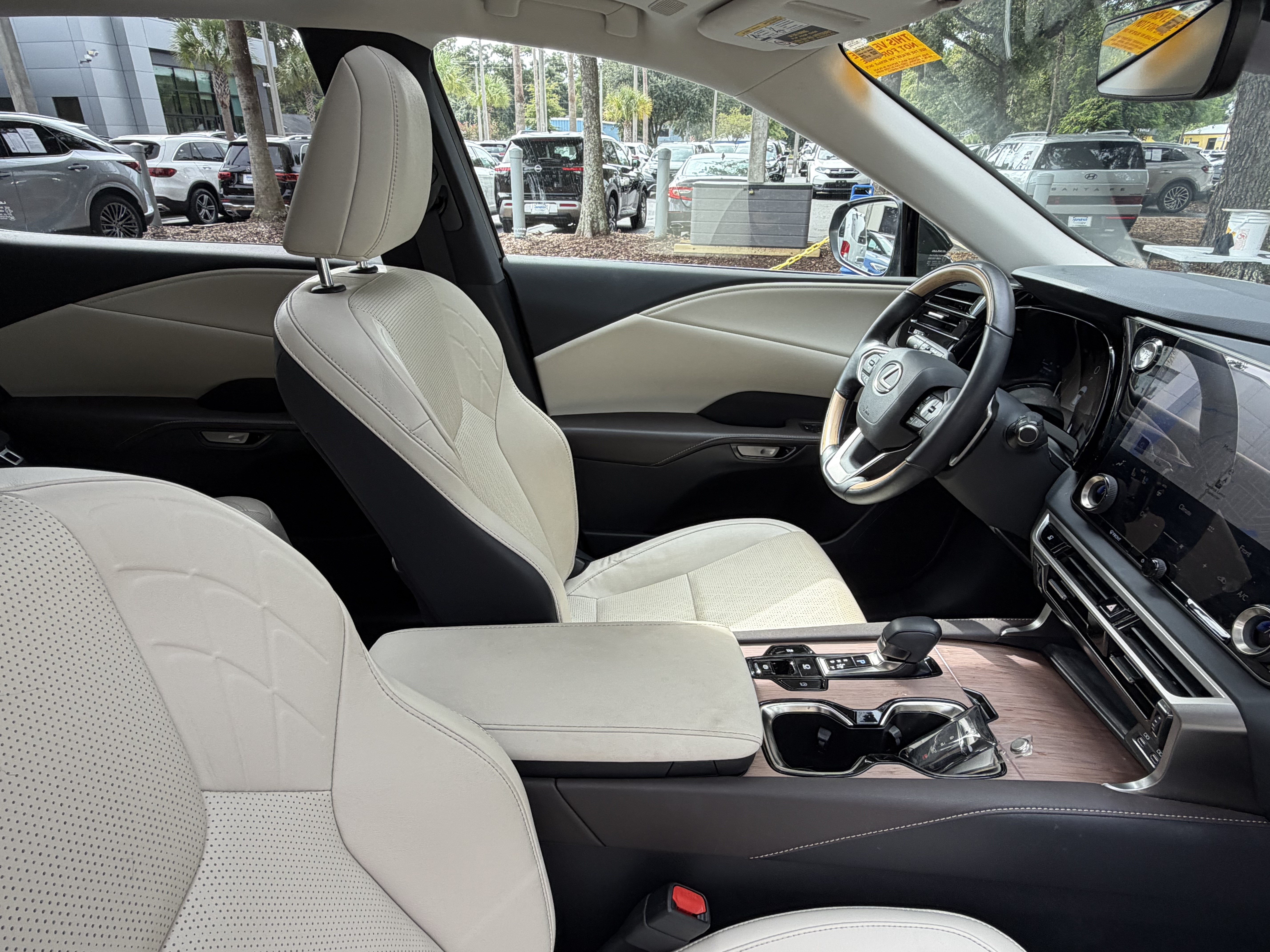Certified 2025 Lexus RX 350 Premium Plus w/ Accessory Package (Z1) FWD image 42