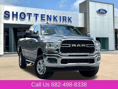 Used 2024 RAM 2500 Tradesman w/ Chrome Appearance Group AWD/4WD image 1