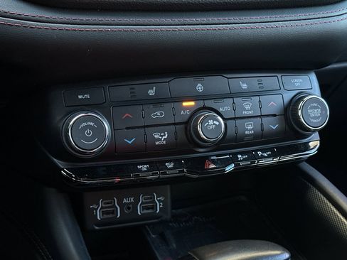 Used 2021 Dodge Durango R/T w/ Blacktop Package image 20