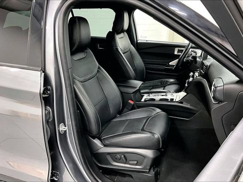Used 2022 Ford Explorer ST w/ Equipment Group 401A AWD/4WD image 9