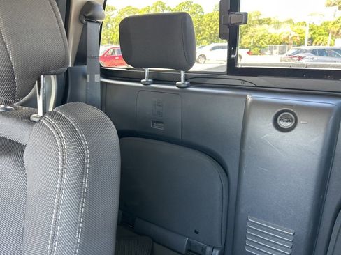 Certified 2025 Nissan Frontier SV RWD image 14