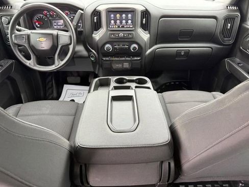 Used 2024 Chevrolet Silverado 1500 W/T w/ Z71 Off-Road Package image 12