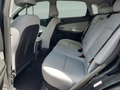 Certified 2023 Hyundai Kona SEL AWD/4WD image 16