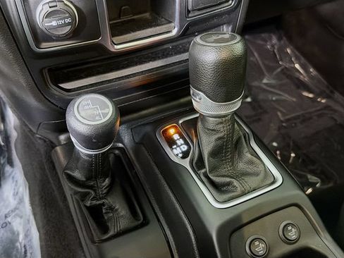 Used 2023 Jeep Wrangler Sport AWD/4WD image 17