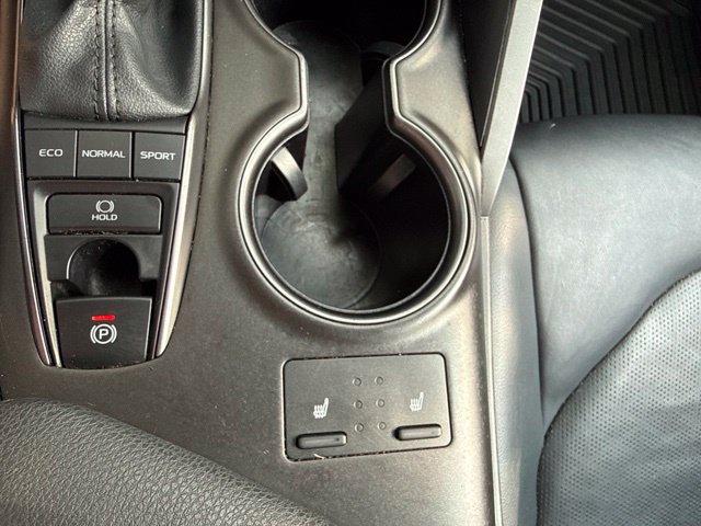 Used 2024 Toyota Camry XSE FWD image 16