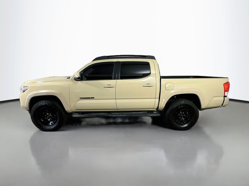 Used 2019 Toyota Tacoma TRD Sport RWD image 4