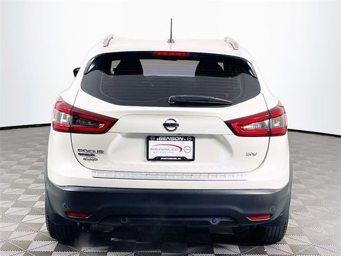 Used 2022 Nissan Rogue Sport SV w/ Technology Package image 7