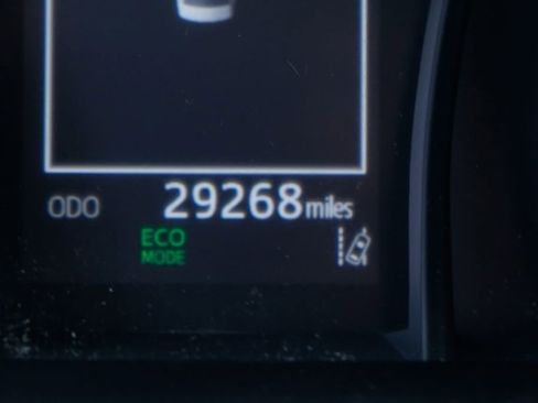 Used 2022 Toyota Camry SE w/ Convenience Package FWD image 21