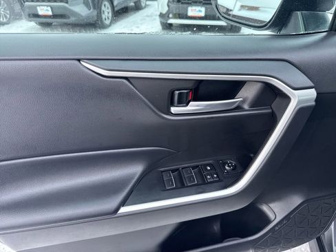 Used 2023 Toyota RAV4 XLE image 17